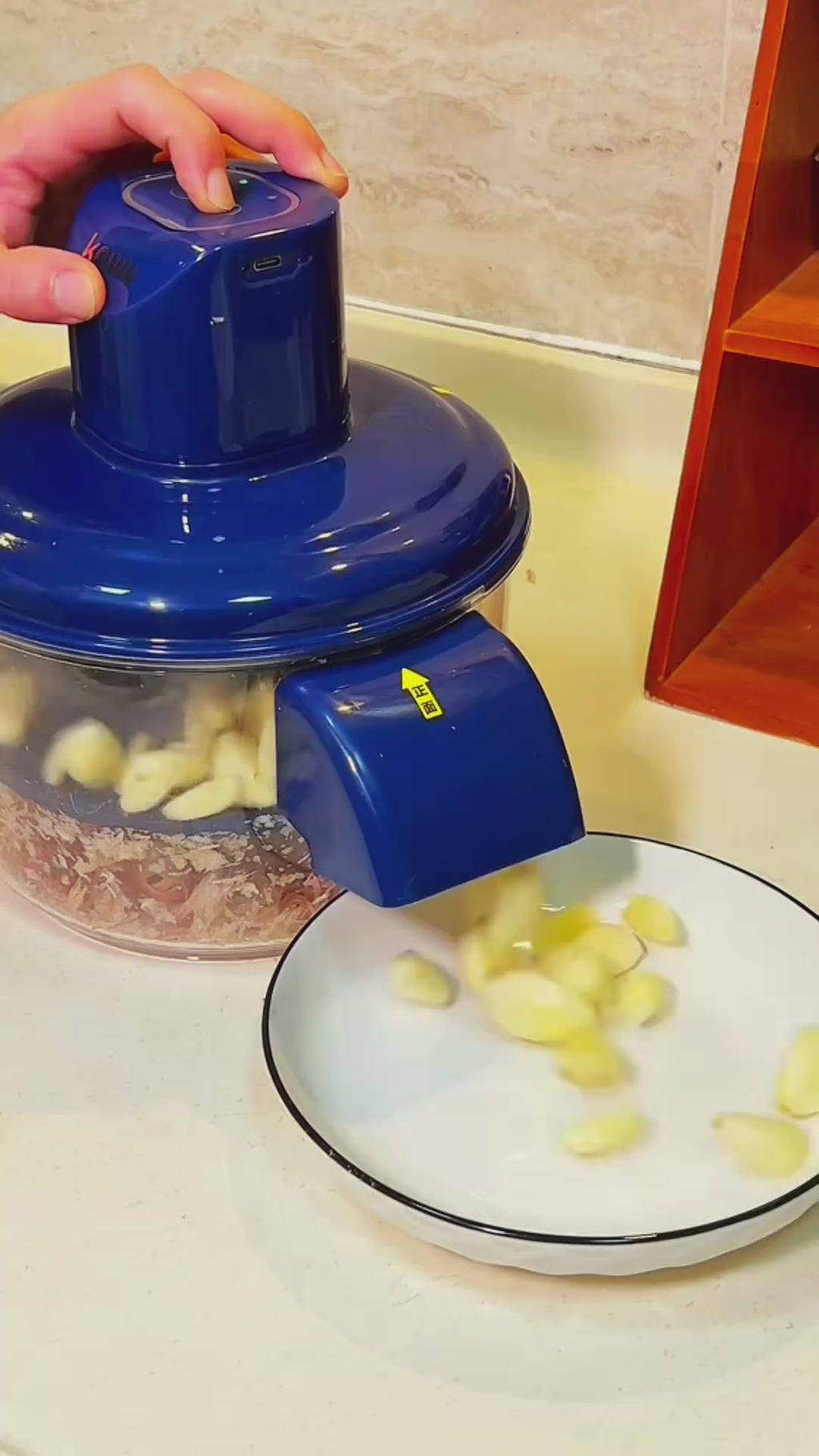 PELADOR ELECTRICO DE FRUTAS Y VERDURAS